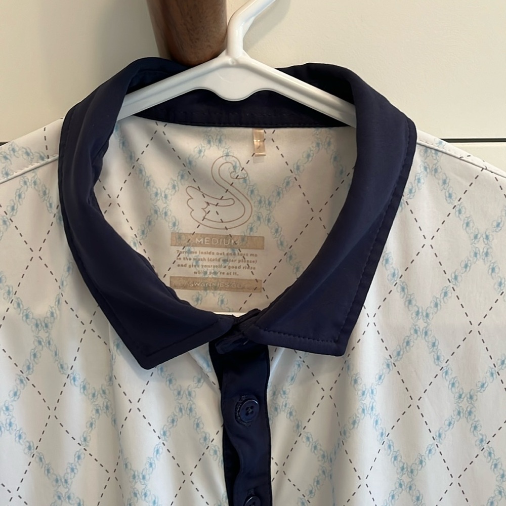 Swannies  golf shirt medium